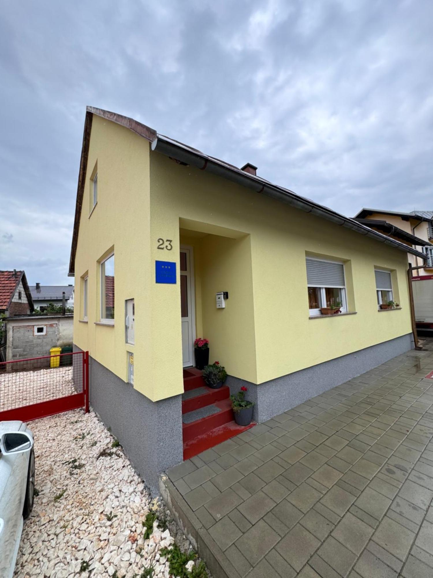 Apartman Josip Gospić Eksteriør billede