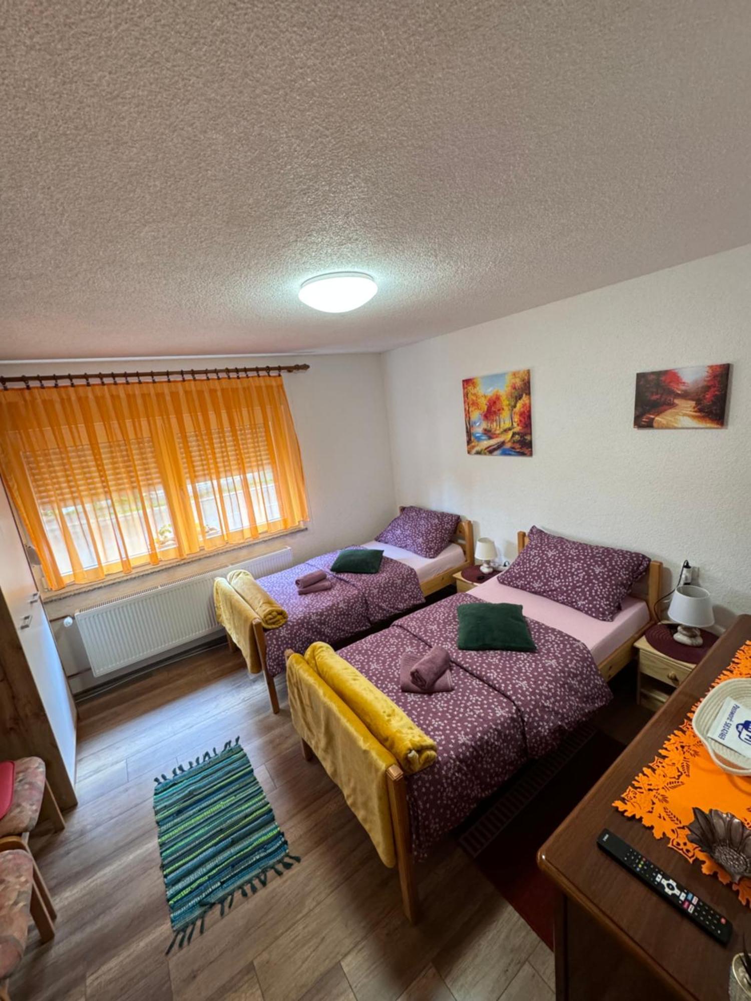 Apartman Josip Gospić Eksteriør billede