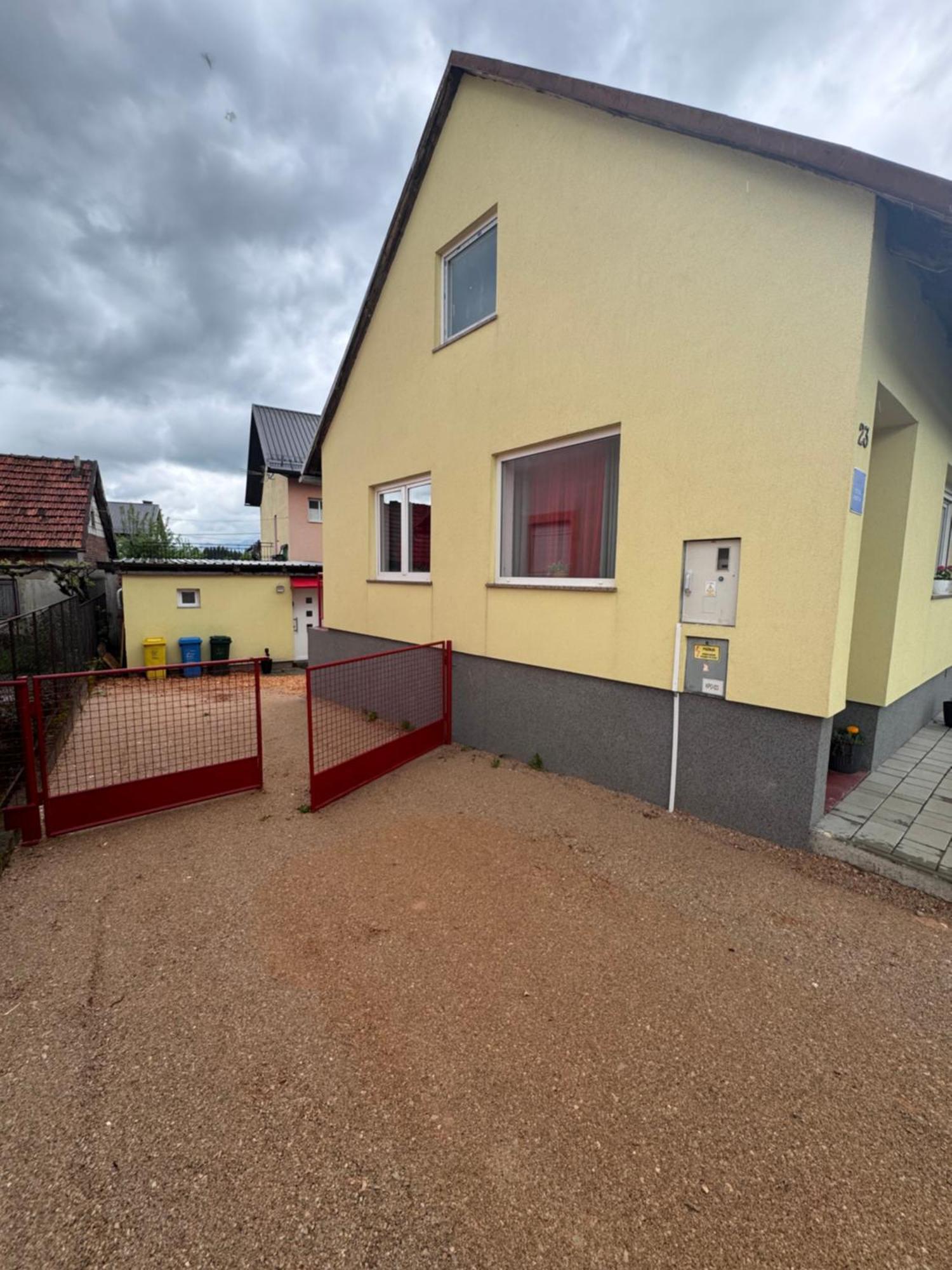 Apartman Josip Gospić Eksteriør billede