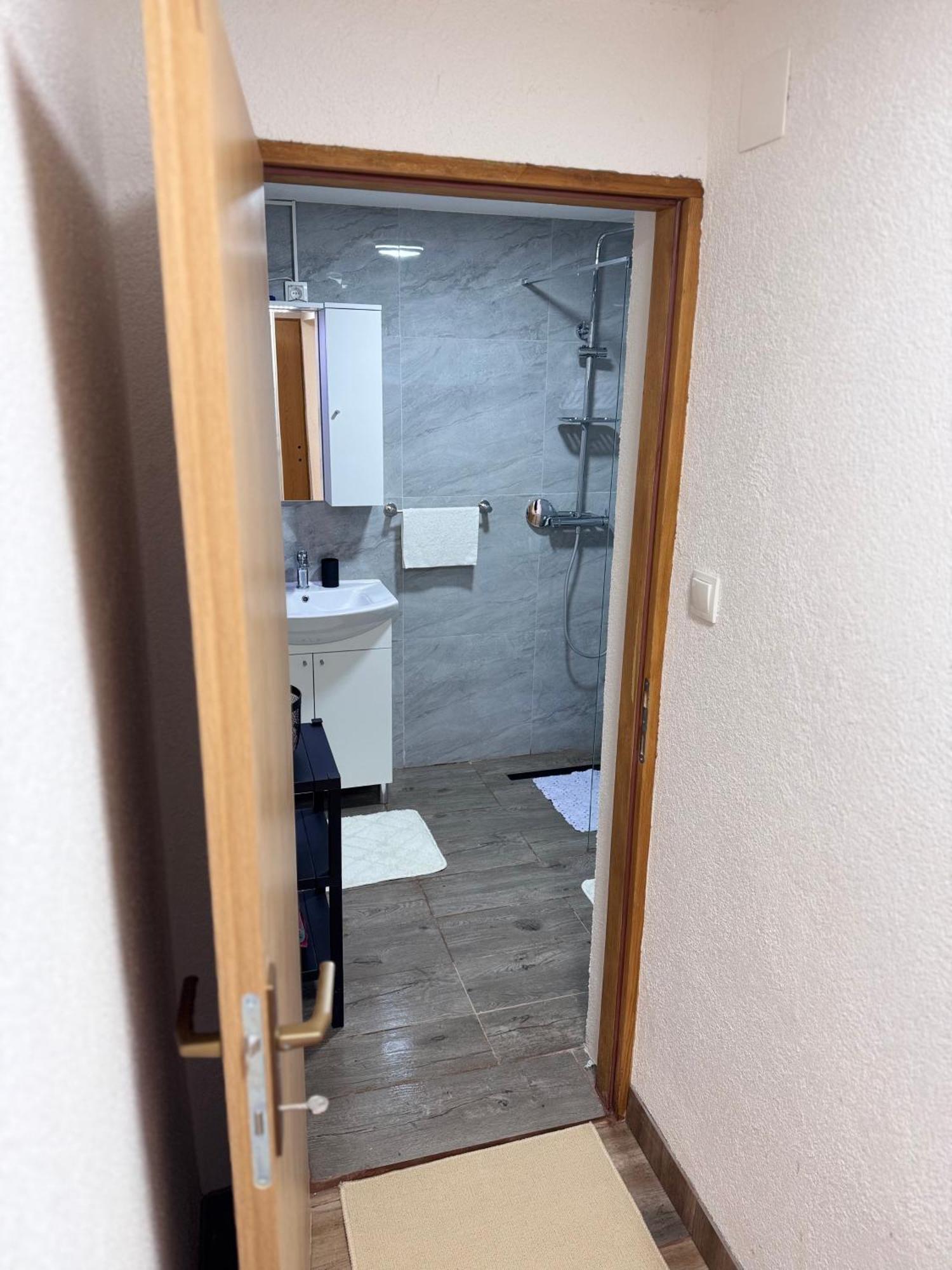 Apartman Josip Gospić Eksteriør billede