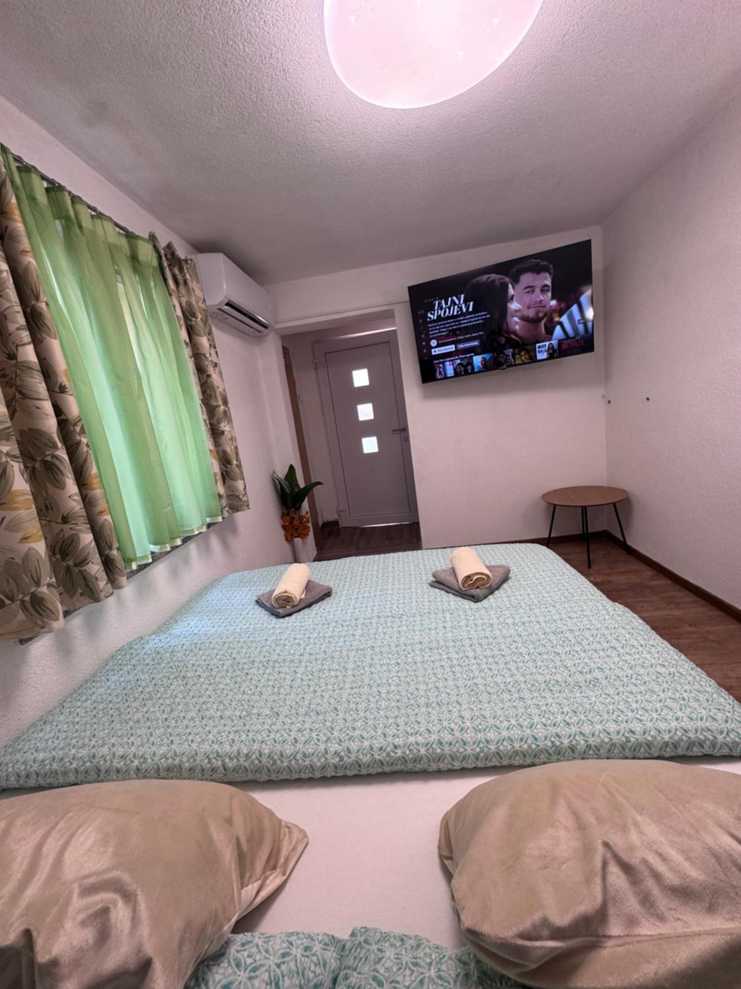 Apartman Josip Gospić Eksteriør billede