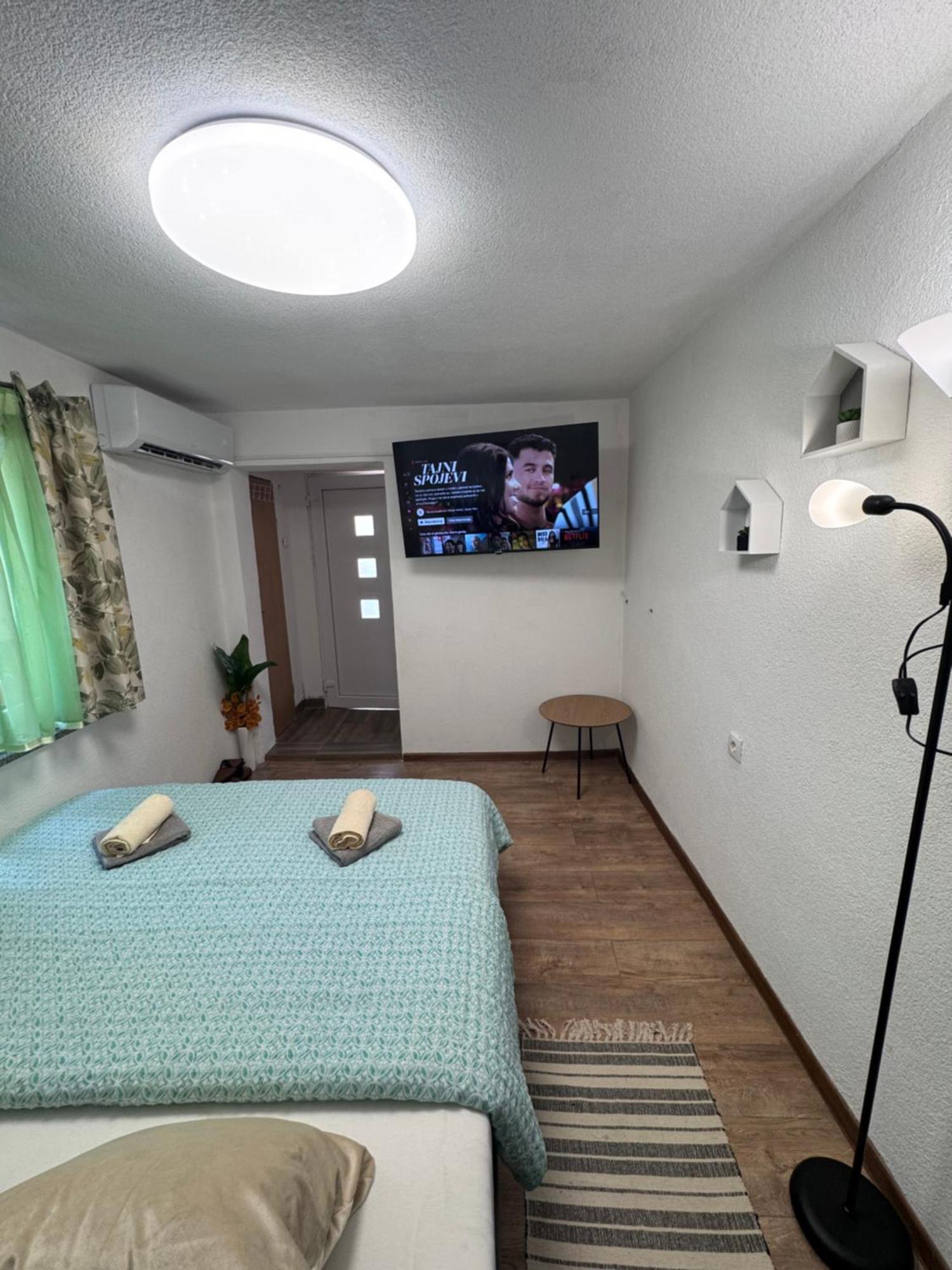 Apartman Josip Gospić Eksteriør billede
